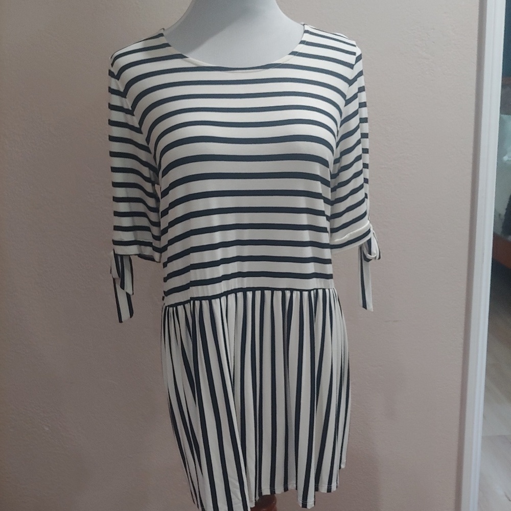 Striped Tunic Top with The up Sleeves